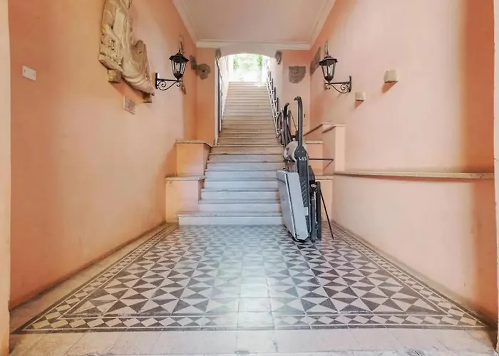 Hostme Flat Metro Spagna Apartamento